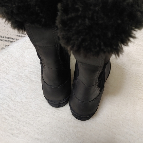 KEEN Wapato leather boots 7.5 - Picture 8 of 14